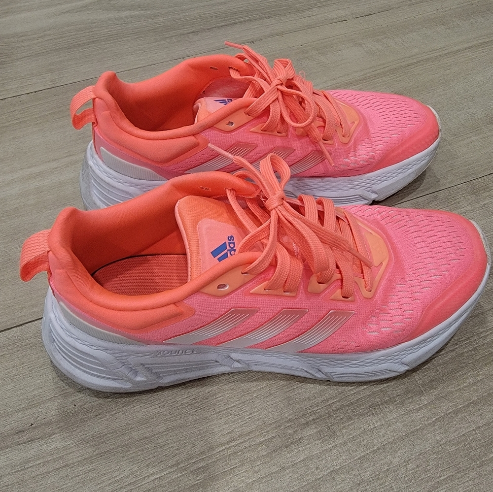 Adidas sneakers size 9